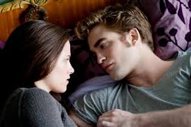 Crepúsculo: ¿por qué Edward Cullen huye tras conocer a Bella en Twilight?