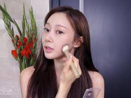 How Aespa’s Giselle Perfects No-Makeup Makeup