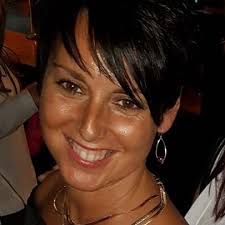 Ella (@_ellaclarkson)