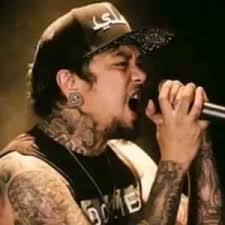 BEn'jack .. (@tatzkie079)