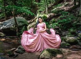 Michael kormos photography is a boutique family portrait studio in nyc specializing in maternity, newborn and baby photography. Dramatic Outdoor Maternity Photo Session One Big Happy Photo
