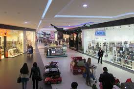 Shopping city târgu jiu se întinde pe o suprafaţă totală de 50.000 de metri pătraţi, dintre care 27.000 metri pătraţi sunt destinaţi spaţiilor comerciale. Surprize Pentru Copii La Shopping City Targu Jiu