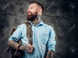 Portrait Stylich Barbe Male Tatouages Sien Bras Cou Sac A Dos Epaule Banque D Images Et Photos Libres De Droits Image 64169269