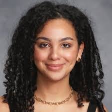 Davina Ortiz's Instagram, Twitter & Facebook