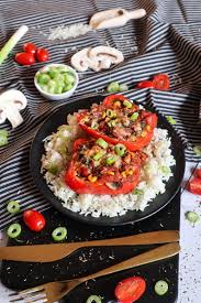Vegetarisch Gefullte Paprika Mit Reis Rezept In 2020 Mit Bildern Gefullte Paprika Vegetarisch Gefullte Paprika Mit Reis Vegetarisch
