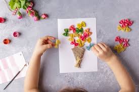 C′est une fête relegieuse, mais c′est aussi, pour tous, la fête des enfants qui attenent avec impatience les cadeaux que djil leur. Cadeau Fete Des Grands Meres A Fabriquer 11 Idees Derniere Minute