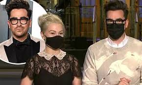 Dan levy will make his saturday night live hosting debut this weekend, and the sketch comedy show has this saturday, february 6, dan levy will be joined on snl by musical guest phoebe bridgers. Dan Levy Asks Phoebe Bridgers To Write A Song About Him In Their New Snl Promo With Aidy Bryant Daily Mail Online