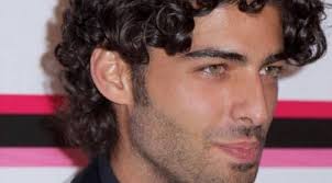 Découvrez l'artiste américain Jason Canela le frère de Jencarlos  Canela