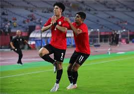 ارتقاء الشناوي لكرة مستحيلة في مباراة مصر وأستراليا (فيديو) 29/07/2021. Ae0tc4wtcgt Dm