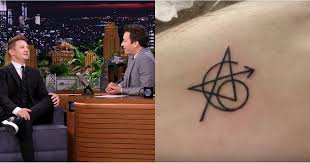See hot celebrity videos, e! Jeremy Renner Wanted This Actor To Get An Avengers Tattoo After Mark Ruffalo Opted Out News Need News