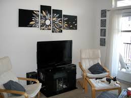 But designer shari francis has plenty of tricks up her sleeve to outsmart limiting. Living Room Apartment Ideas Pinterest