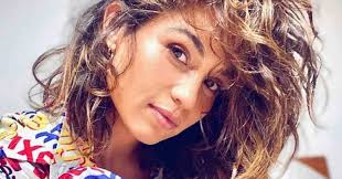 She is also known for having lebanese heritage through her grandmother. Nanda Costa Faz Analise Sobre Carreira E Relembra Criticas A Personagem Rd1