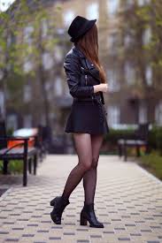 25 Winter College Outfits With A Skirt 4 25 Winter College Outfits With A Skirt College Outfits Fashion Outfits Invierno