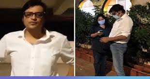 Republic Tv S Editor Arnab Goswami And Wife Allegedly Attacked On Way Home In Mumbai