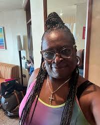 Valerie Bailey's Instagram, Twitter & Facebook