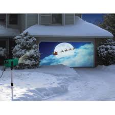 Grande sélection de outdoor holiday decoration light display projector au prix le plus bas garanti. The Animated Holiday Scenes Projector Hammacher Schlemmer