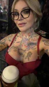 Welcome to Vikings & ShieldMaidens ⚔️ 👑 . Please help support the growth  of the group by