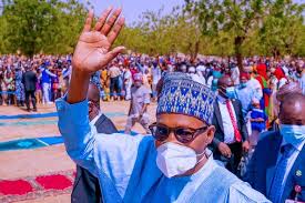 Brave buhari treks home in katsina after prayers, photo, video emerge obemeata said it was the sallah celebration of the century among recipients and beneficiaries of the goodies. Vqn6smzvtb6lym