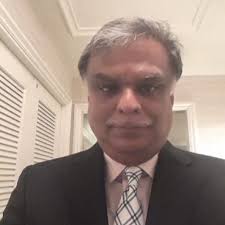 We've got some amazing news to kick off the new year… Kevin Hochman has  been named the 2025 Restaurant Leader of the Year by Restaurant Business  Online!🎉