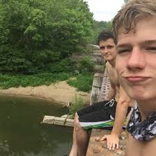 Caleb Hutson على X: "one person followed me // automatically checked by  https://t.co/sYiTwCmF5k"