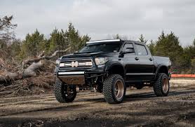 Black And Bronze Truck Wheels Transparent Bronze With Ink Black Powder Coat Colors From Prismatic Powders On This 4x4 Pickup Truck Prismaticpow Powder Coating Powder Coat Colors Prismatic