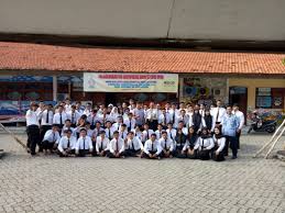 Pada artikel kali ini saya akan berbagi informasi mengenai daftar smk negeri di kabupaten malang dan jurusannya. Smk Shalahuddin 2 Malang Gudangnya Assesor Lp Ma Arif Nu Kota Malang