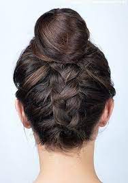 frisurenbilder hohes brotchen mit franzosisch geflochtenem hinterkopf frisuren haare dutt frisur hochzeit frisur trauzeugin frisur hochgesteckt