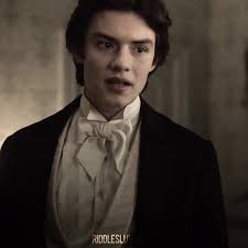 Louis Partridge Harry Potter