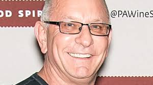 Why Robert Irvine's Wife Gail Just Called Him A 'Real Man' On Twitter