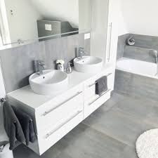 10 Handlungen Modernes Landhaus In 2020 Badezimmer Grau Weiss Badezimmer Ideen Grau Badezimmer