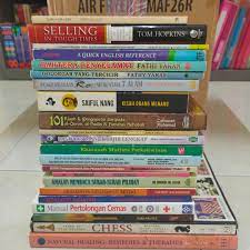 Translate the description into english (india) using google translate?translate the description back to indonesian. Buku Manual Pertolongan Cemas Books Stationery Books On Carousell