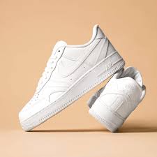 Get your sneakers from individual sellers, and connect with our community of sneakerheads. Nike Air Force 1 07 Lv8 White White White Asphaltgold