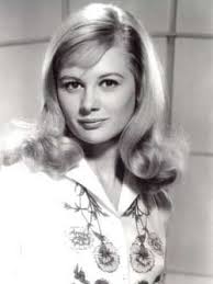 Danielle ha sicuramente ereditato il suo aspetto dalla nonna paterna. :  r/DesperateHousewives