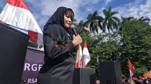 Berbagi dan membangun, jangan sampai ada perpecahan, jaga kesatuan dan persatuan nkri. Produk Prancis Diboikot Dewi Tanjung Pdip Apa Hubungannya Sih