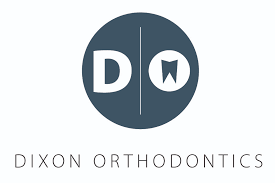 Il fondatore millionario del gioco però, prima di andarsene per sempre annuncia una caccia al tesoro all'interno del videogioco. Skate With Santa Drdixonortho