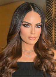 Les gustaría ver a Teresa Arce en Miss Universo México 2026? Siento que es  acordé a lo que busca la nueva era, belleza natural, elegancia y clase.