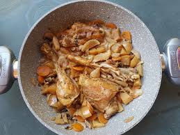 Wok De Poulet Et Ses Petits Legumes Au Cidre Gourmicom Wok De Poulet Recette Wok Poulet Recettes Wok