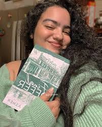 Lauren Asher's Instagram, Twitter & Facebook