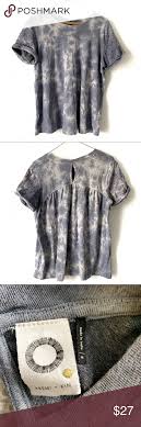 anthropologie akemi kin dyana tie dye top blue short sleeve tops tie dye top tops
