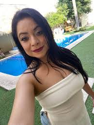 Angie Bester's Instagram, Twitter & Facebook