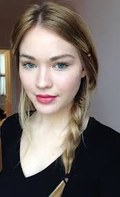 Pin By Abby Rosenberg On Face And Nail Paint Fair Skin Makeup Hair Color For Fair Skin Pale Skin Makeup