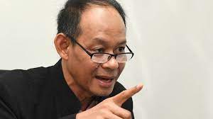 Let me leave macc peacefully full pc. Decision To Step Down Was Made December Last Year Says Shukri
