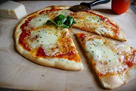 Pizza Napoletana Recette Authentique Italienne 196 Flavors Recette Italienne Recette Cuisine Italienne