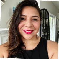 Isabel Bustos's Instagram, Twitter & Facebook