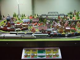 I Have Always Wanted A Model Train With The Elaborate Towns And Countryside Set Up On A Table Model Train Table Model Trains Model Train Display