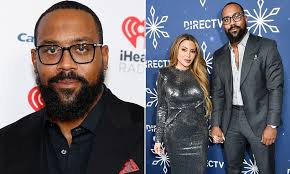 AFL exec Travis Auld to marry former staffer Megan O'Reilly after they met  at the AFL headquarters