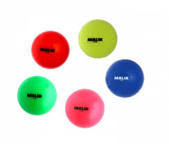 Available in 2 different hardnesses for warm or cold weather play. Malik Hockeyball Club Ecke Schuss Tor Shop