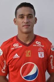 Las tres camisetas presentan el mismo diseño con cuello redondo y vivos de colores en hombros, brazo interno y mangas. Deportivo Pasto 2021