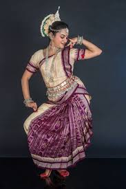 An enormous market, bollywood movies sell extravagant designs and intricate dance routines. Aishwarya Hegde Tells Us About Odissi Dance And Living In Oman Indian Dance Indian Classical Dancer Bharatanatyam Poses