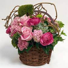 We offer flower delivery to any sherman oakshospital, sherman oaks nursing home, sherman oaks business or sherman oaks house in los angeles county and are proud to offer same day flower delivery. Sherman Oaks Florist Flower Delivery By Mark S Garden Panier De Fleurs Decoration Florale Arrangements Floraux